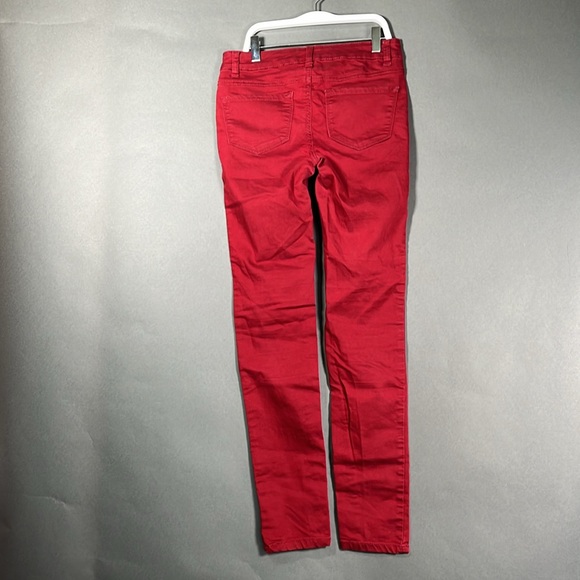 Makers of True Originals women’s red jeans. Stretch, skinny, 28” waist. - Picture 4 of 6